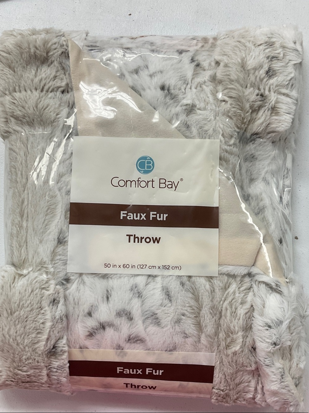 Comfort Bay Faux Fur Throw